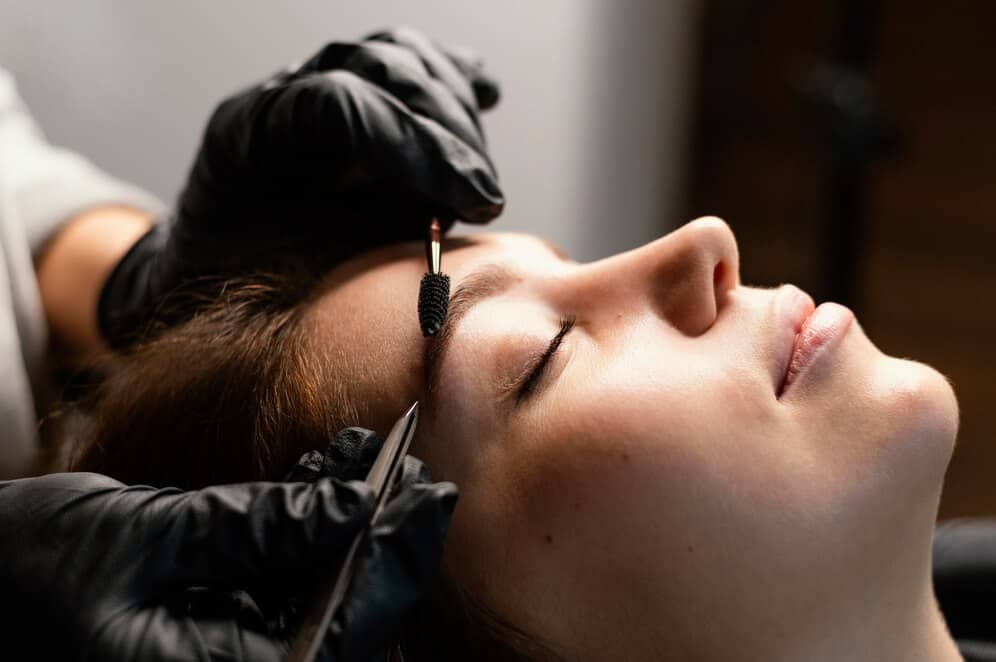Permanent Eyeliner Aftercare: Healing Tips & What to Expect